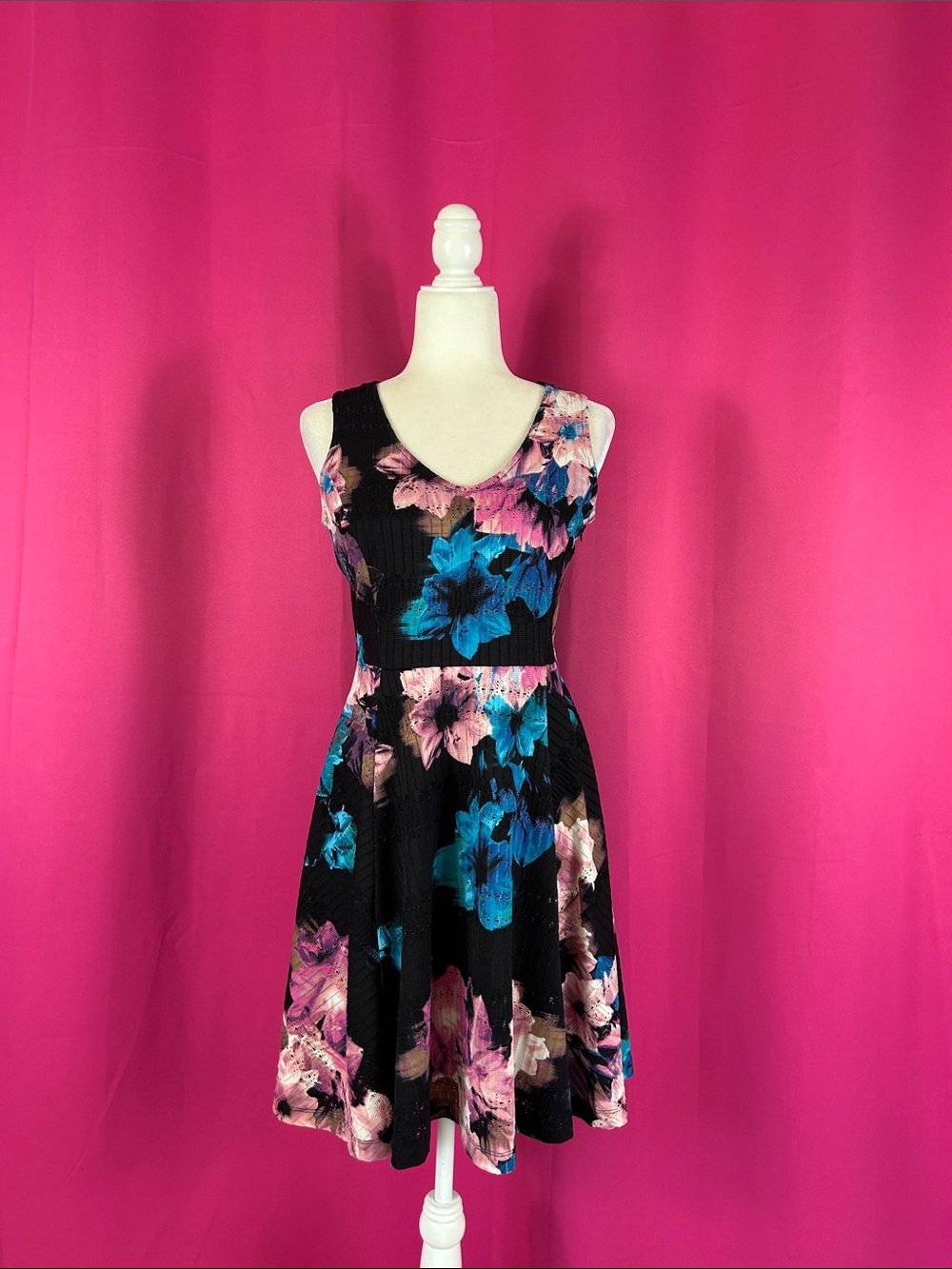 Jennifer Lopez floral print fit‎ and flare dress small